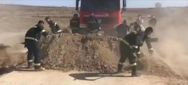消防車被堵.webp.jpg